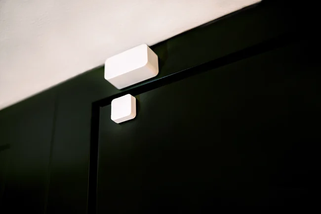 Nuki Door Sensor & weiteres Zubehör – Beispielabbildung